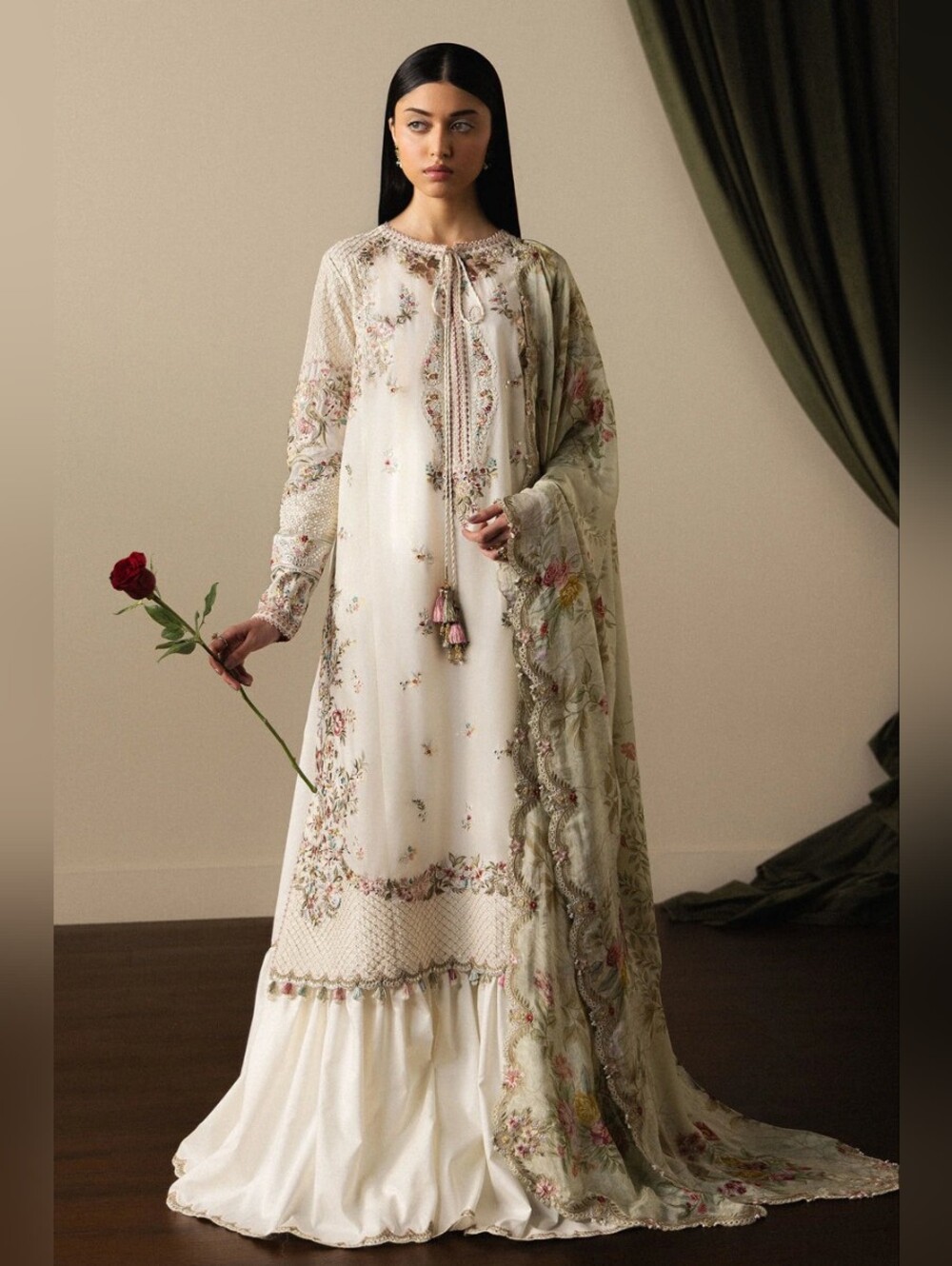 Pakistani Designer Zara Shahjahan 3 Piece Lawn Suit